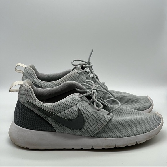 Nike Roshe One Wolf Gray Sneakers - Picture 1 of 11